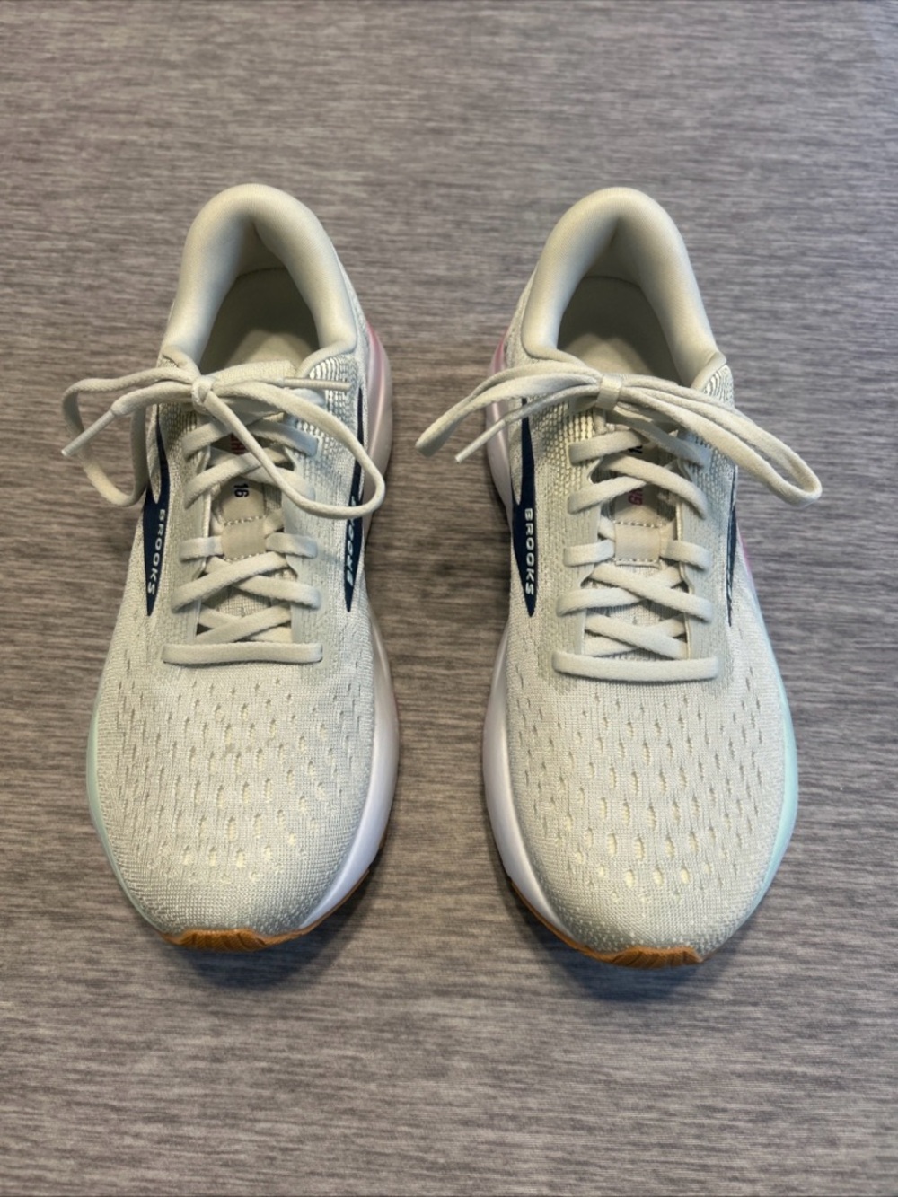 Brooks Ghost 16 Women’s Size 8.5 B Grey/White/Pink Running Shoes